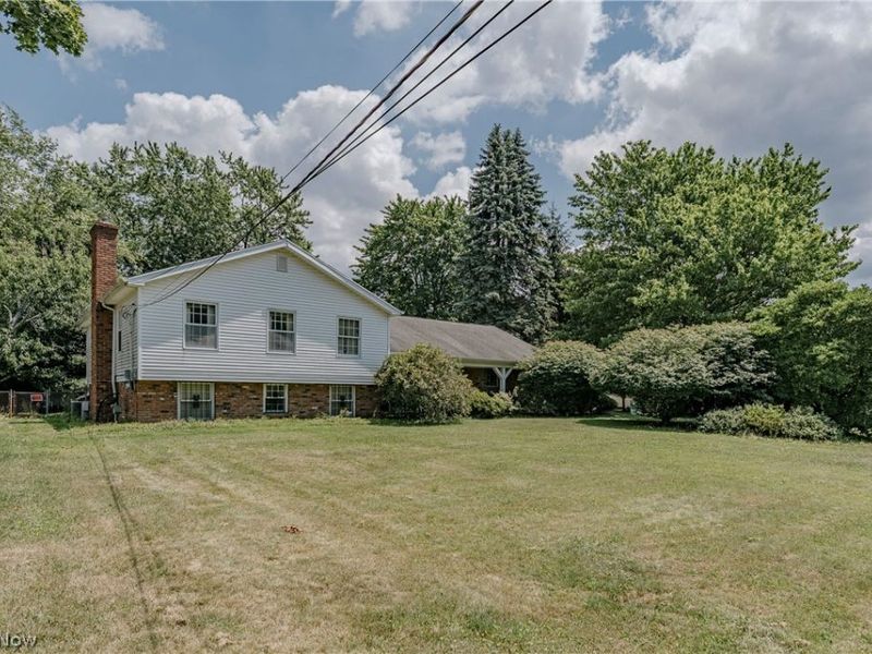 477 Snavely Road, Richmond Heights, OH 44143 Photo 2