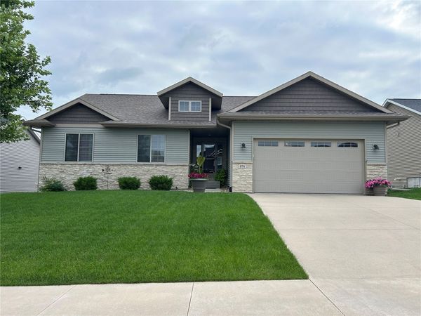 571 Doe Avenue , Tiffin, IA 52340