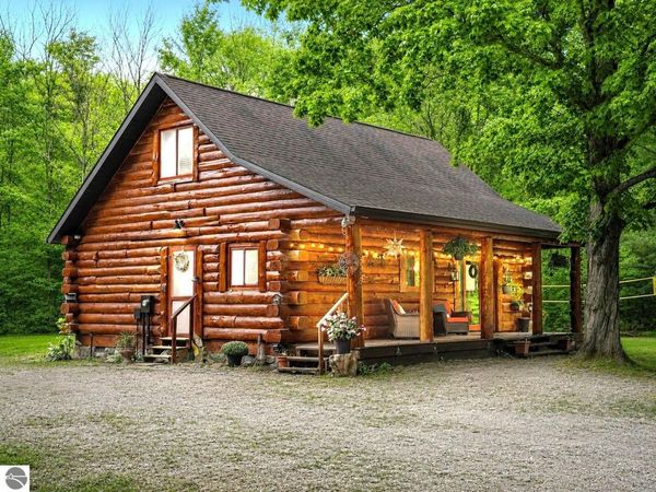 9098 Sunset Trail, NE, Mancelona, MI 49659