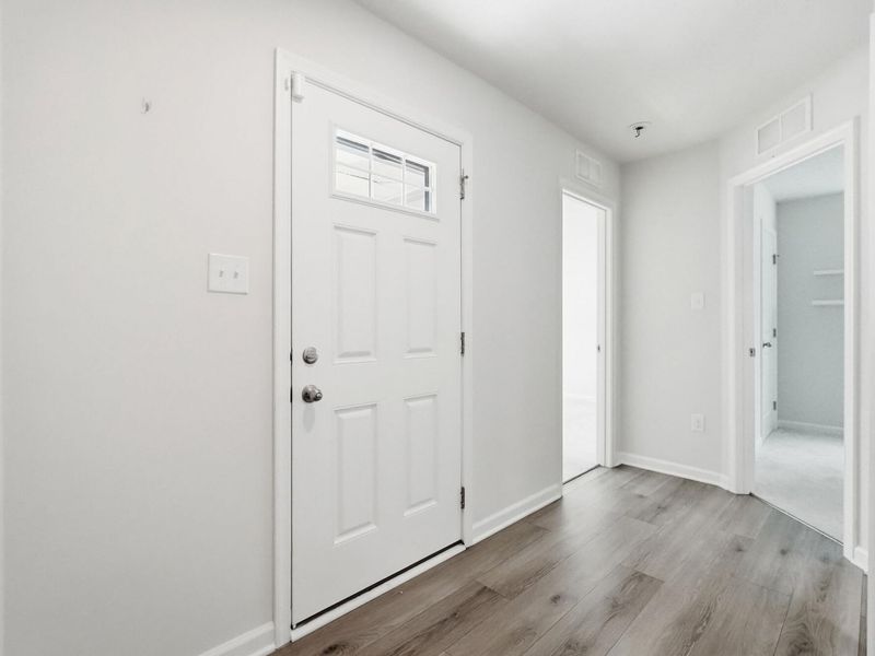 187 Chesapeake Circle, Springfield, OH 45505 Photo 3