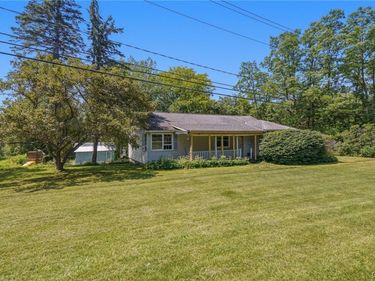 4221 County Route 4, Oswego, NY 13126