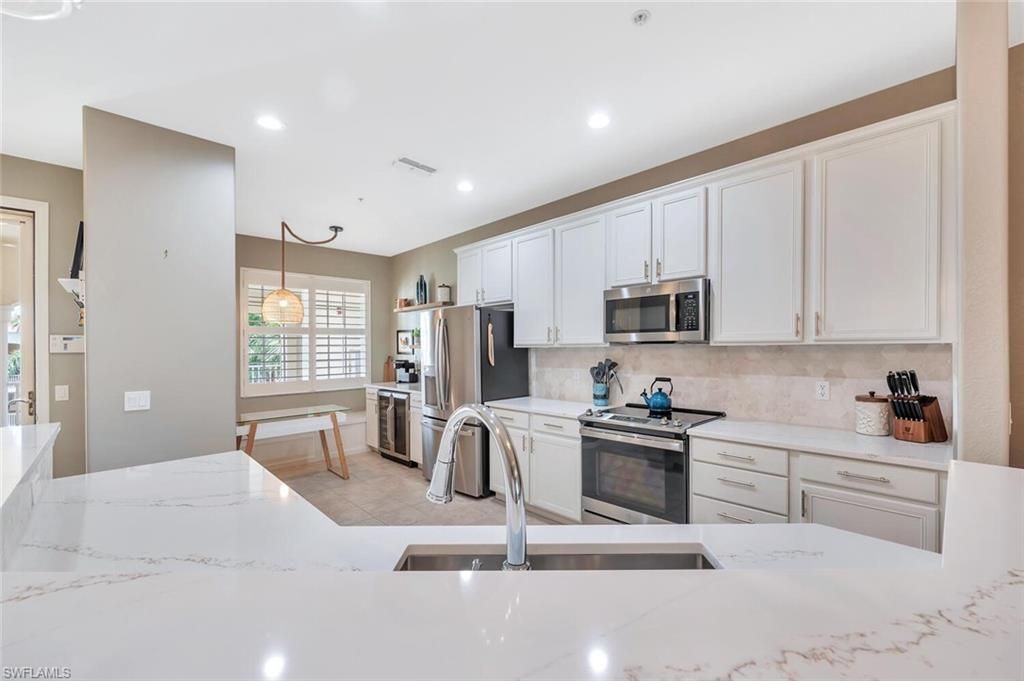 4833 Hampshire Ct, Unit 302, Naples, FL 34112 Photo