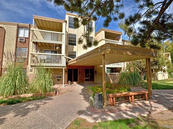1306 S Parker Road, Unit 162, Denver, CO 80231