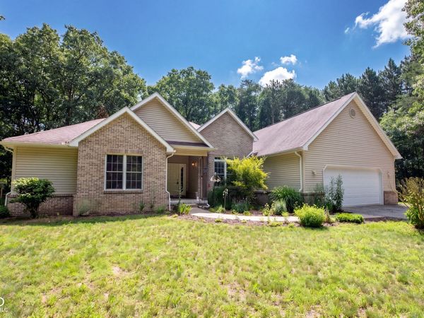 12368 Upas Road , Plymouth, IN 46563