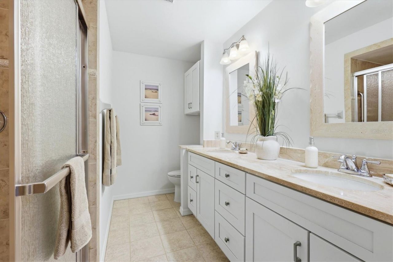 421 Cerromar Terrace, Unit 370, Venice, FL 34293 Photo