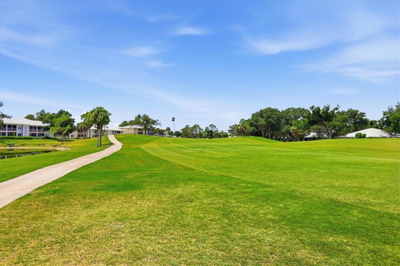 421 Cerromar Terrace, Unit 370, Venice, FL 34293 Photo