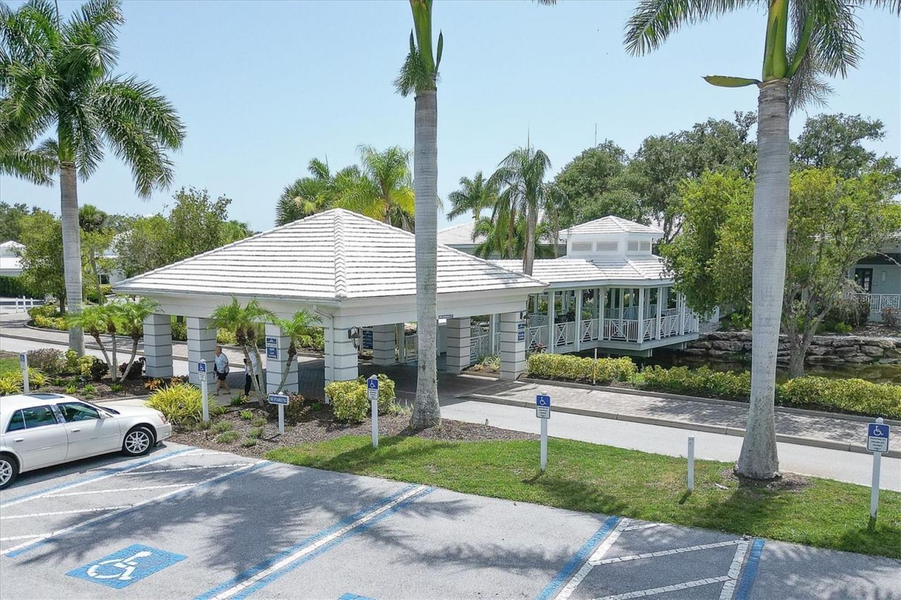 421 Cerromar Terrace, Unit 370, Venice, FL 34293 Photo