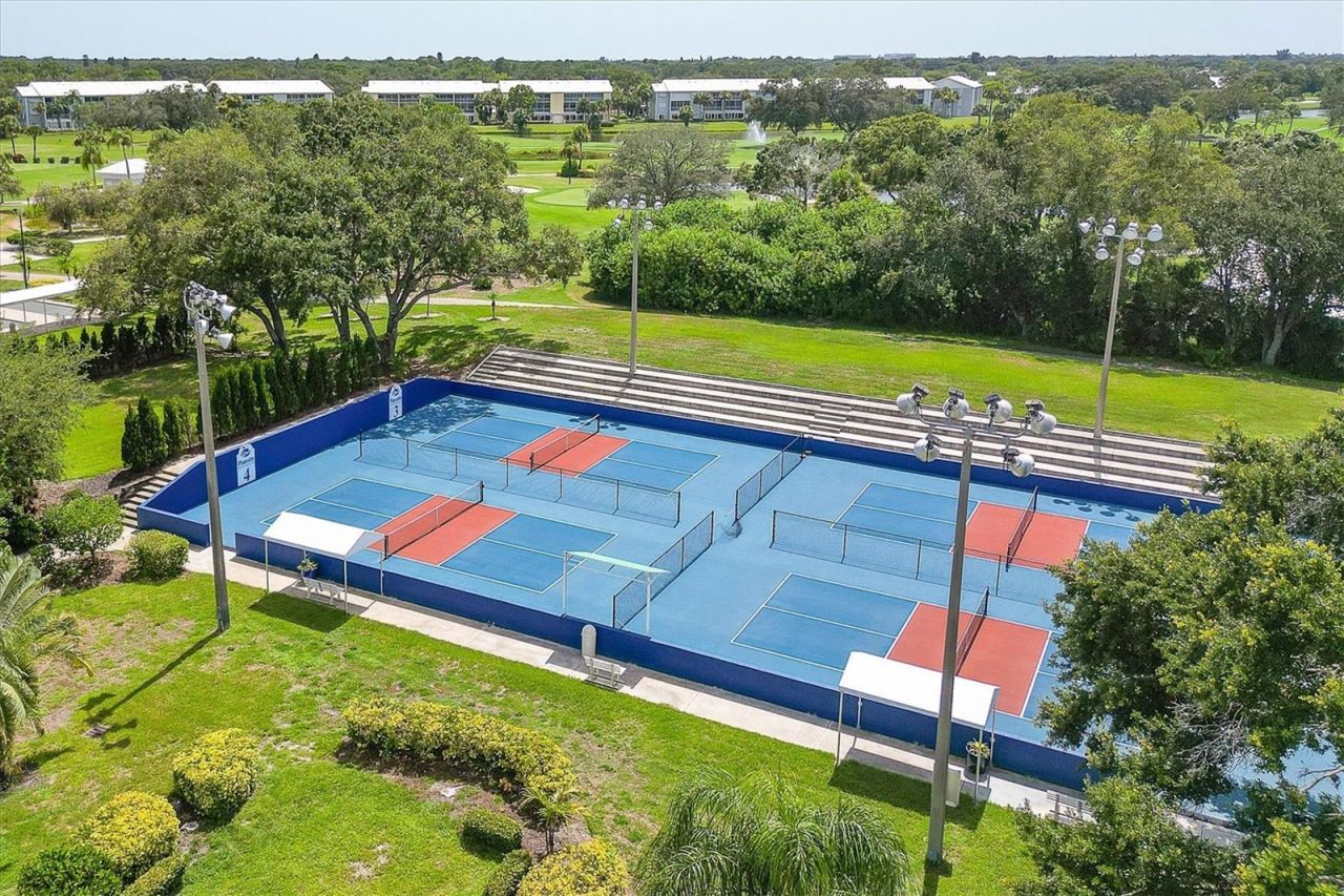 421 Cerromar Terrace, Unit 370, Venice, FL 34293 Photo