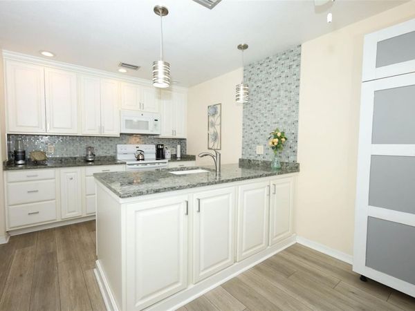2372 SUN VALLEY CIRCLE , Unit 2372, WINTER PARK, FL 32792