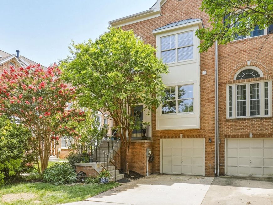 19015 Gallop Drive, Germantown, MD 20874 Main Photo
