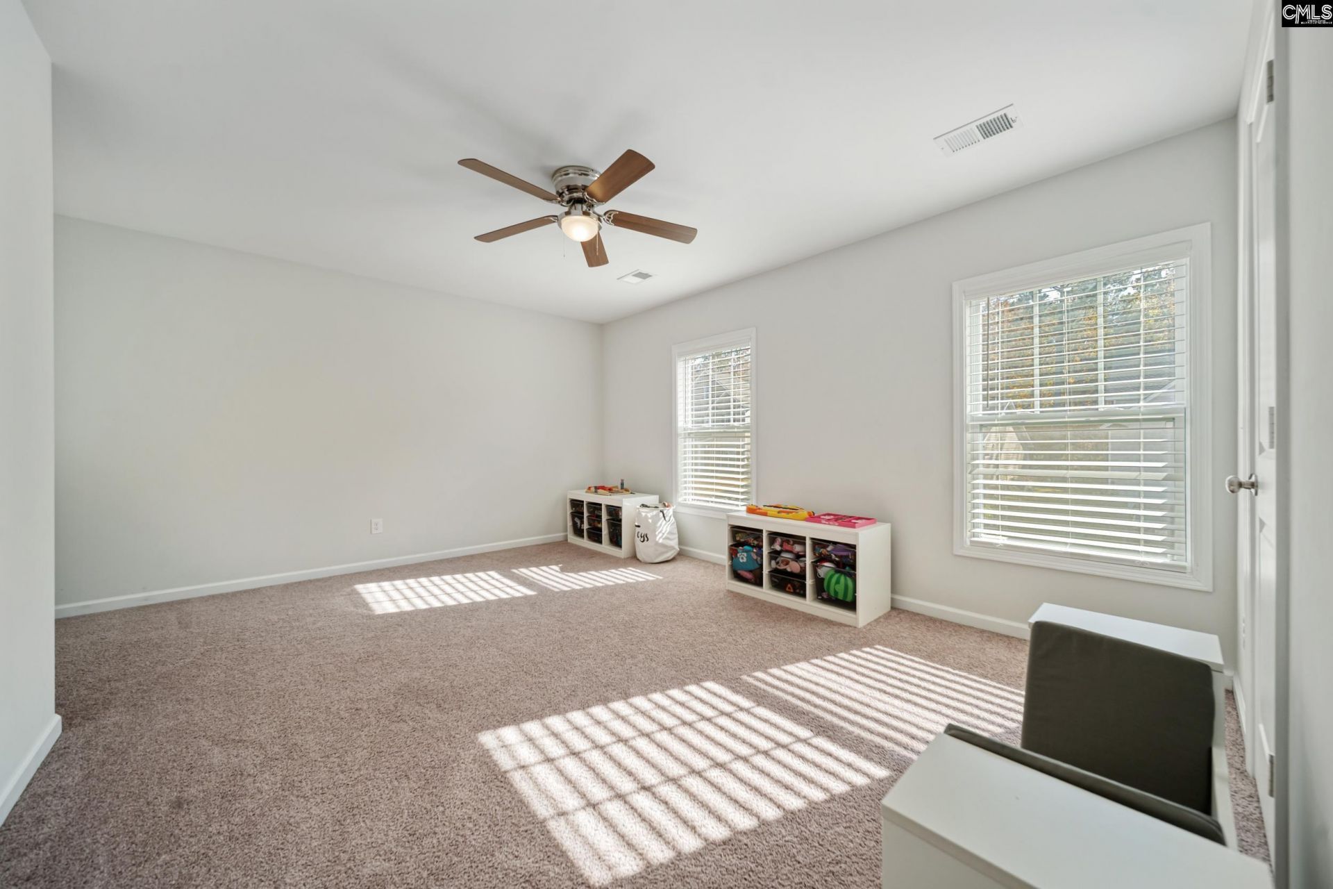 588 Roseridge Drive Photo 22