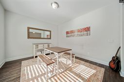 588 Roseridge Drive photo 4