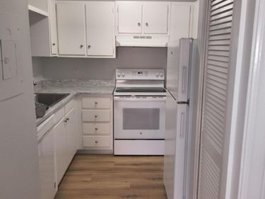500 Umstead Drive, Unit A104, Chapel Hill, NC 27516