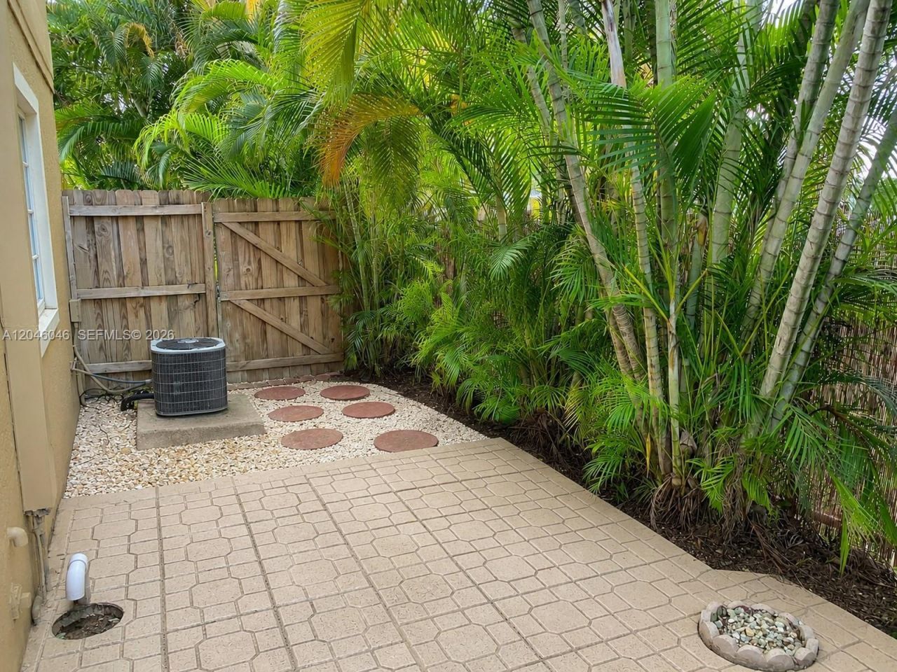 4950 Washington St, Unit 12-4, Hollywood, FL 33021 Photo