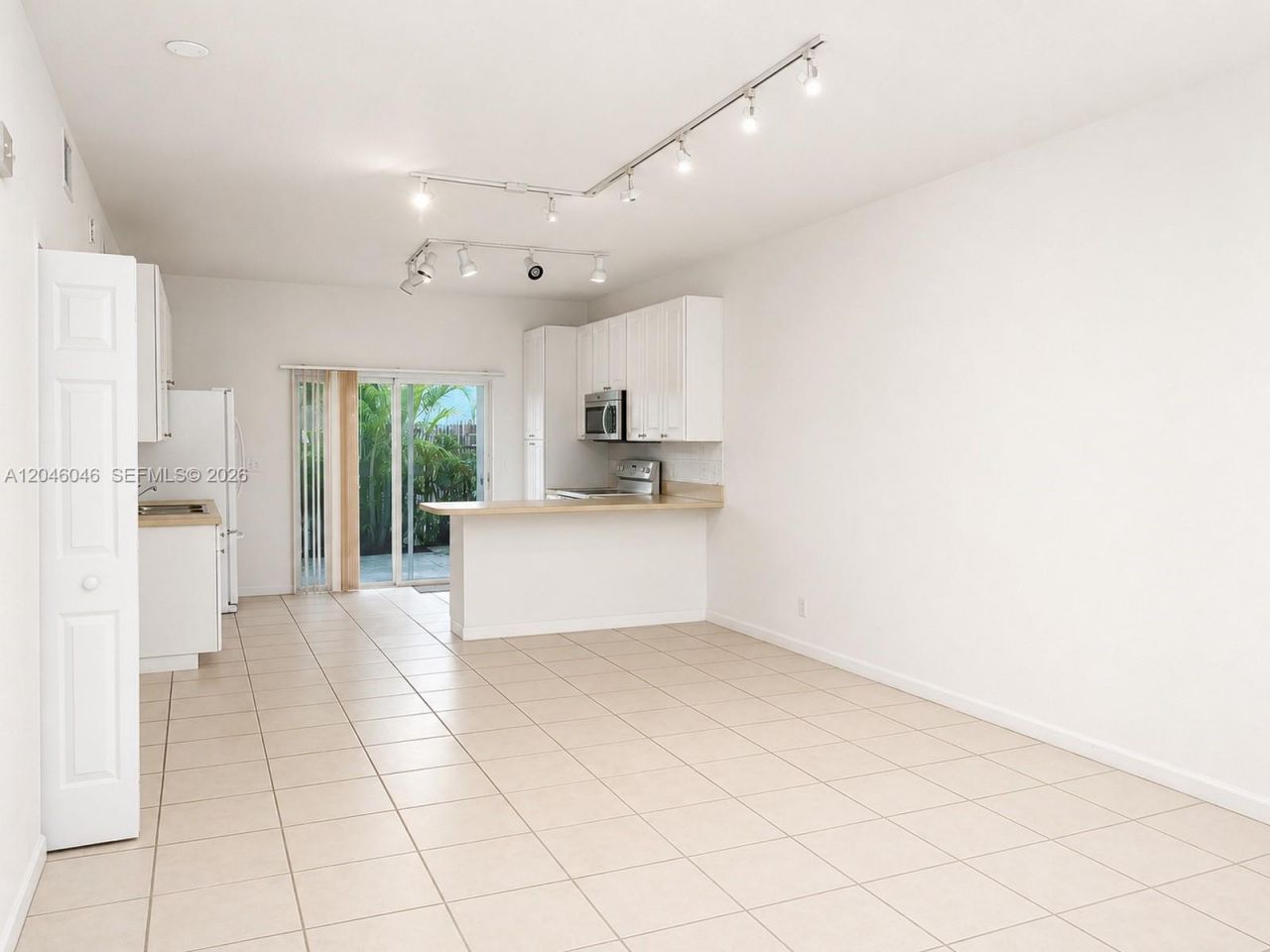 4950 Washington St , Unit 12-4, Hollywood, FL 33021 Photo