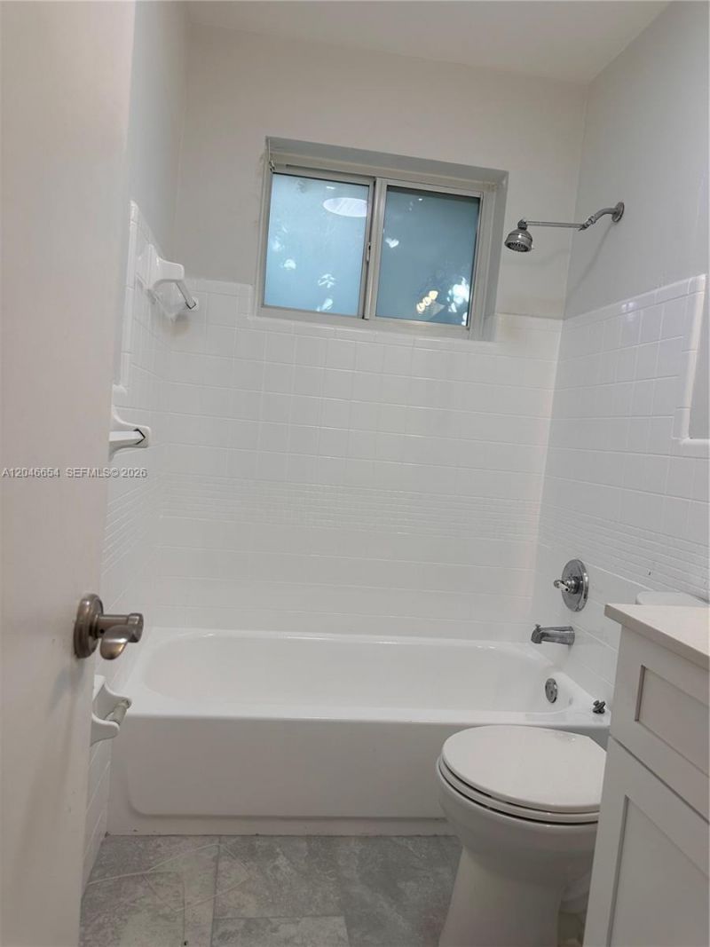 1130 Cotorro Ave , Unit 1130, Coral Gables, FL 33146 Photo