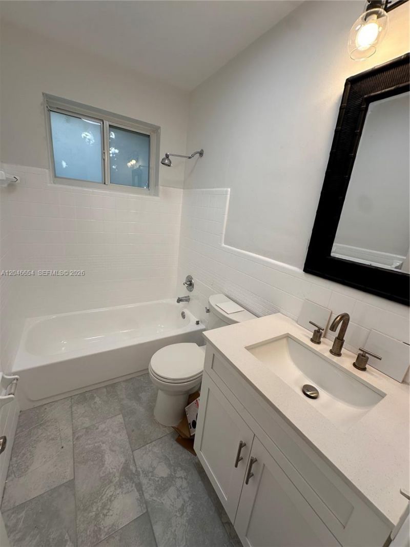 1130 Cotorro Ave , Unit 1130, Coral Gables, FL 33146 Photo