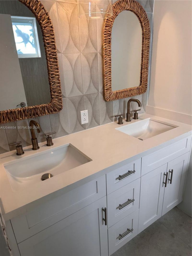 1130 Cotorro Ave , Unit 1130, Coral Gables, FL 33146 Photo