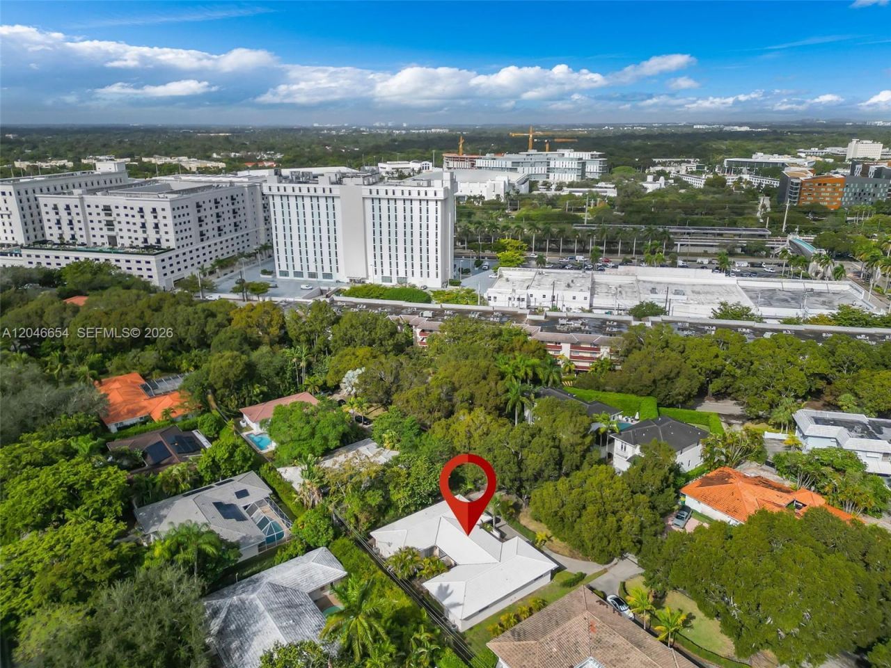 1130 Cotorro Ave , Unit 1130, Coral Gables, FL 33146 Photo