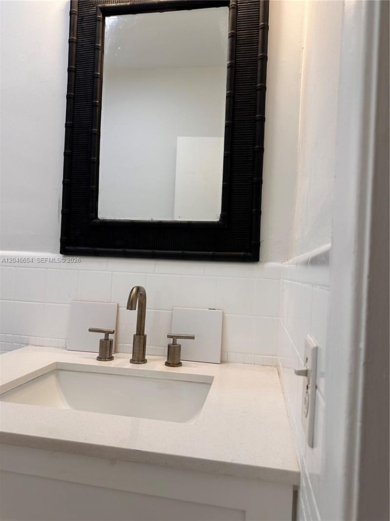 1130 Cotorro Ave , Unit 1130, Coral Gables, FL 33146 Photo