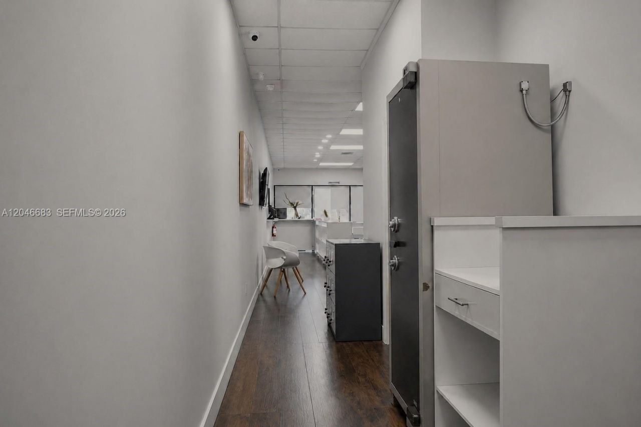 1341 N Palm Ave , Miramar, FL 33024 Photo