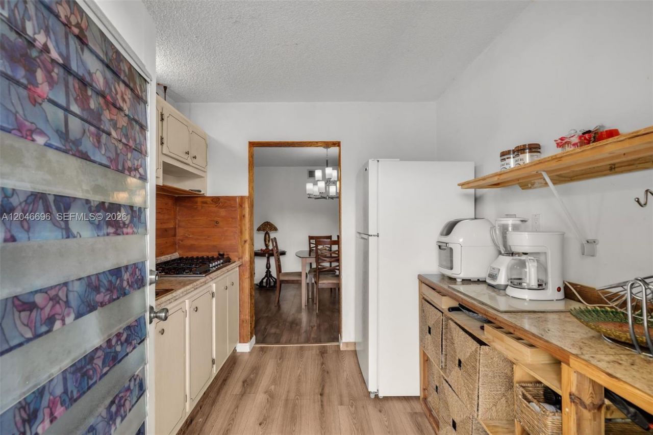 20327 NE 2nd Ave, Unit 26, Miami, FL 33179 Photo