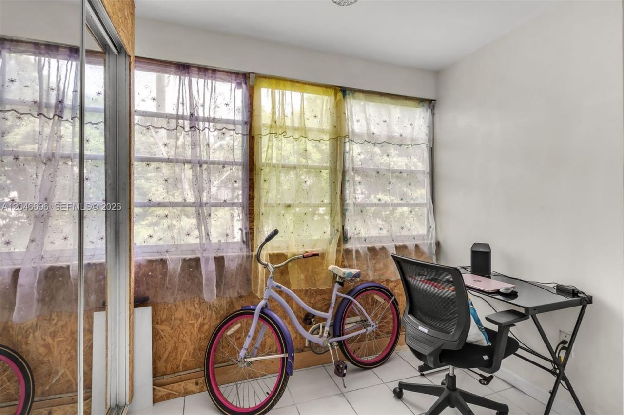 20327 NE 2nd Ave, Unit 26, Miami, FL 33179 Photo