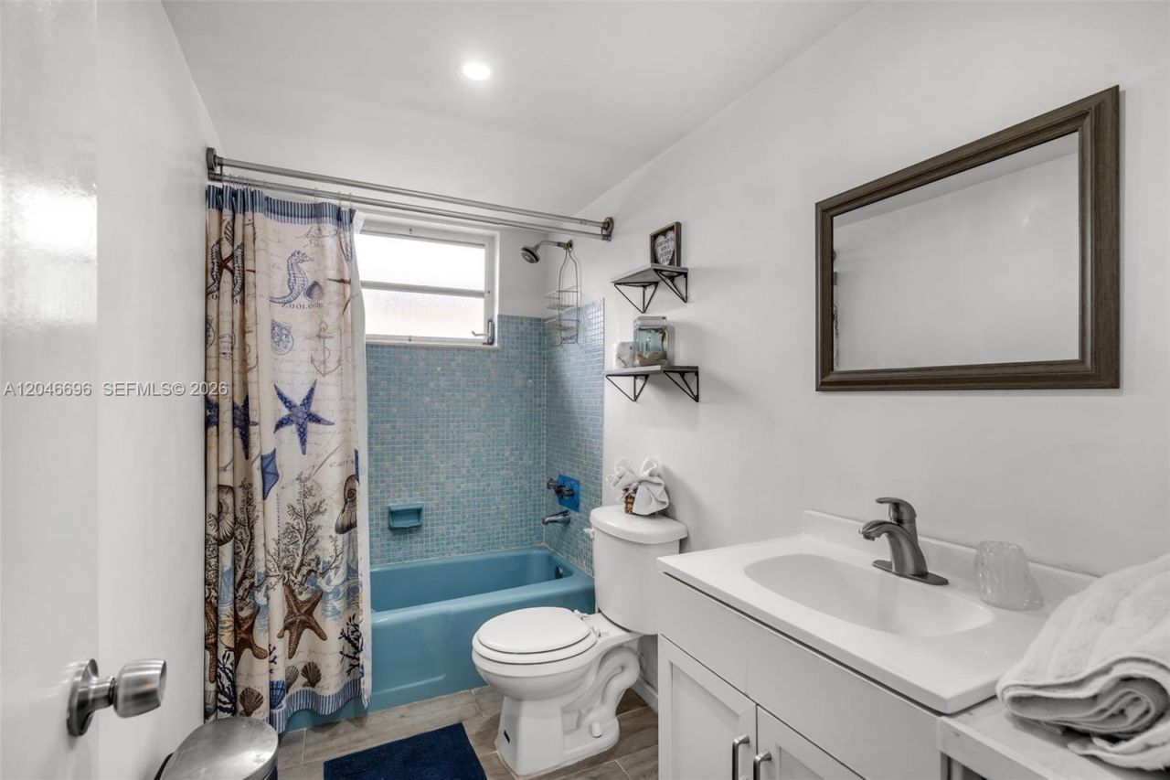 20327 NE 2nd Ave, Unit 26, Miami, FL 33179 Photo