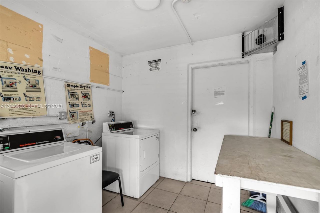 20327 NE 2nd Ave, Unit 26, Miami, FL 33179 Photo