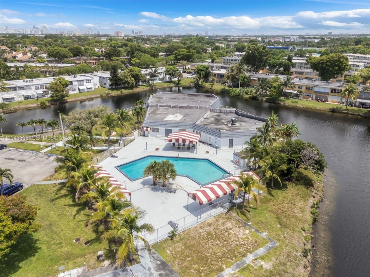 20327 NE 2nd Ave, Unit 26, Miami, FL 33179 Photo