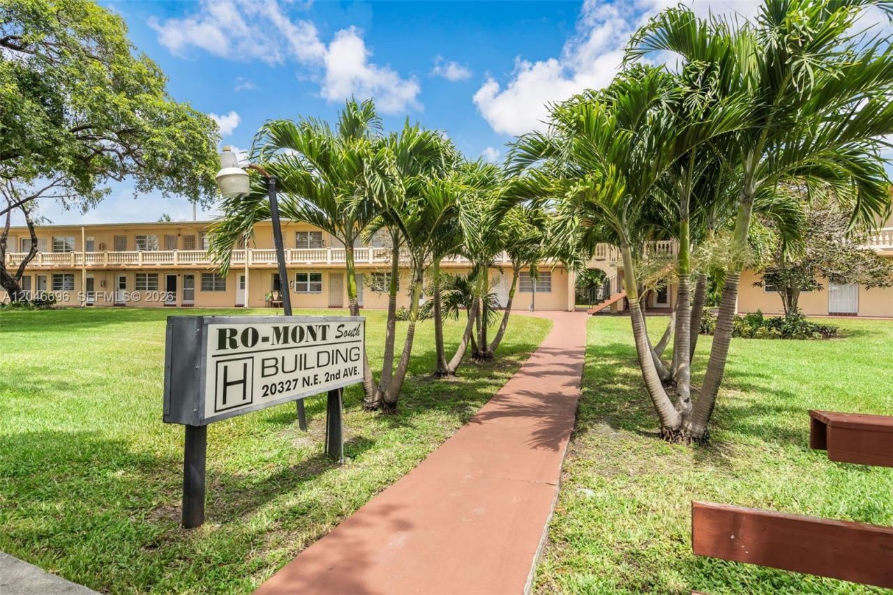 20327 NE 2nd Ave, Unit 26, Miami, FL 33179 Photo