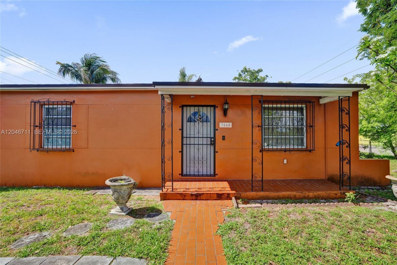 3560 NW 95th St , Miami, FL 33147 Photo