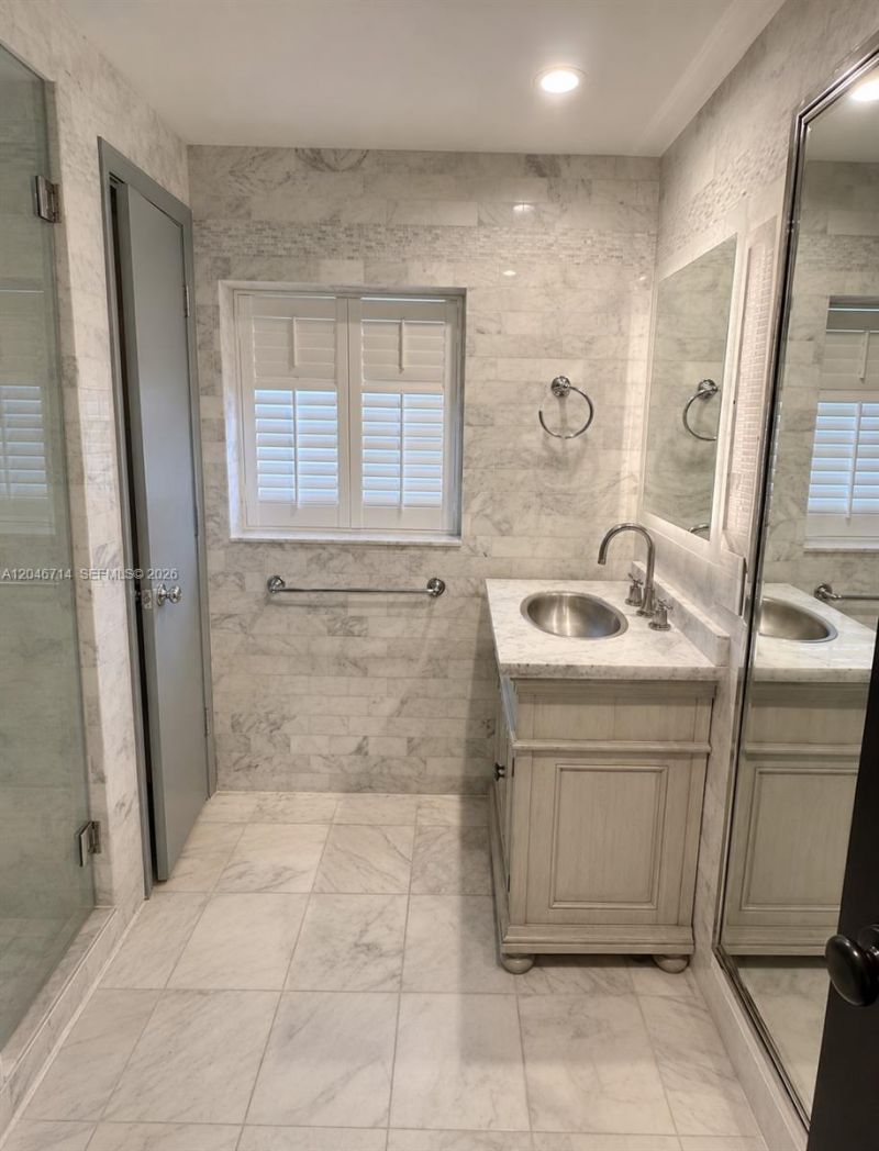 8276 E Dixie Hwy , Miami, FL 33138 Photo