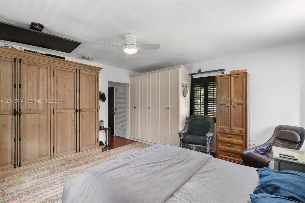 8276 E Dixie Hwy , Miami, FL 33138 Photo