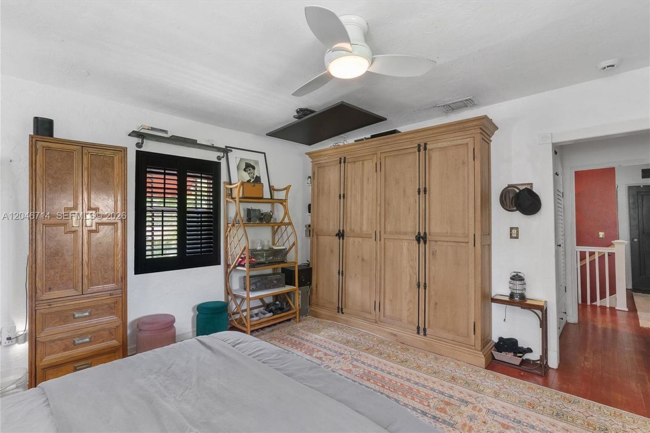 8276 E Dixie Hwy , Miami, FL 33138 Photo