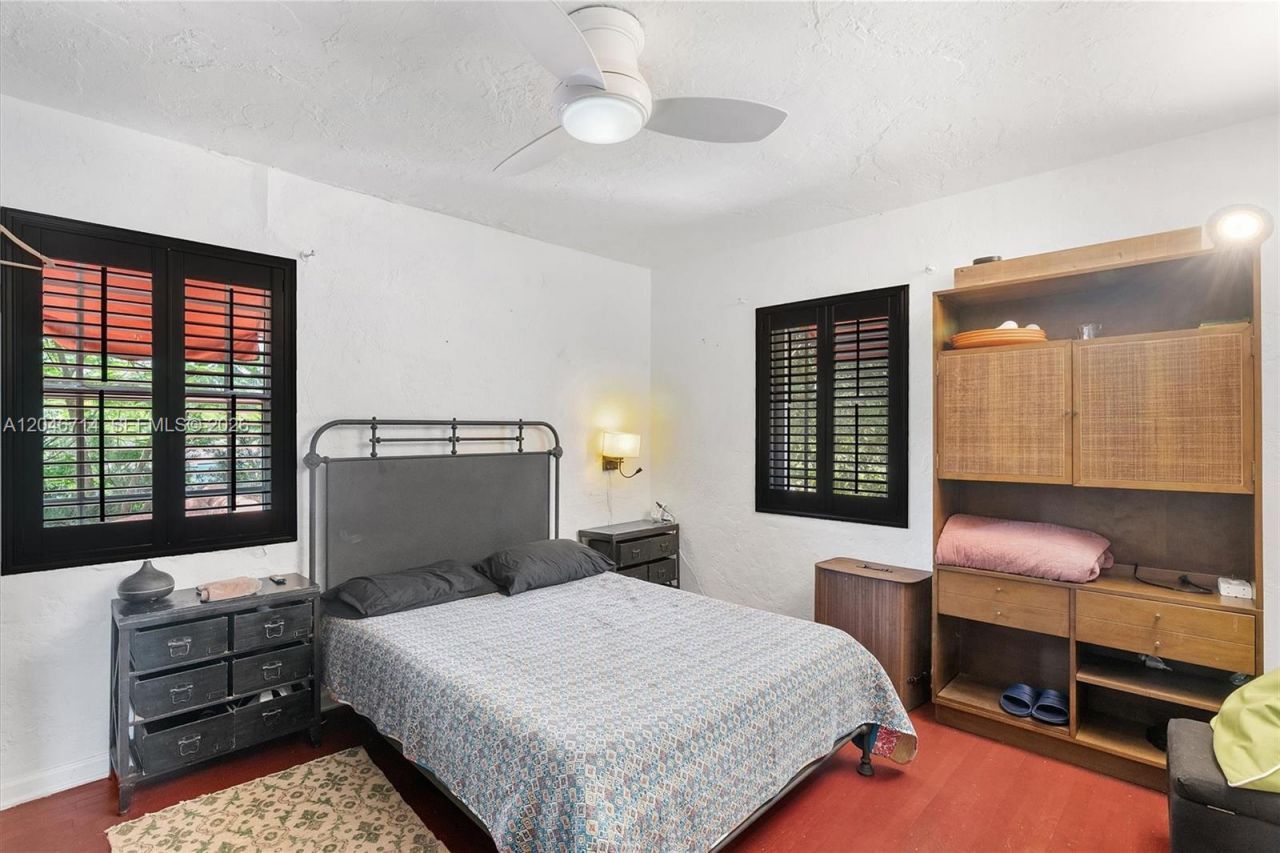 8276 E Dixie Hwy , Miami, FL 33138 Photo