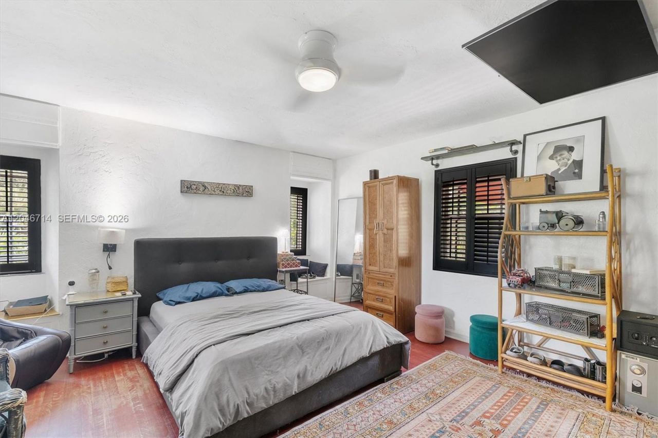 8276 E Dixie Hwy , Miami, FL 33138 Photo