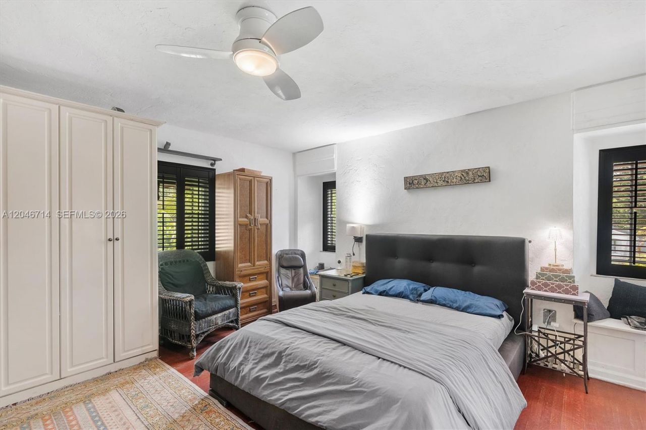 8276 E Dixie Hwy , Miami, FL 33138 Photo