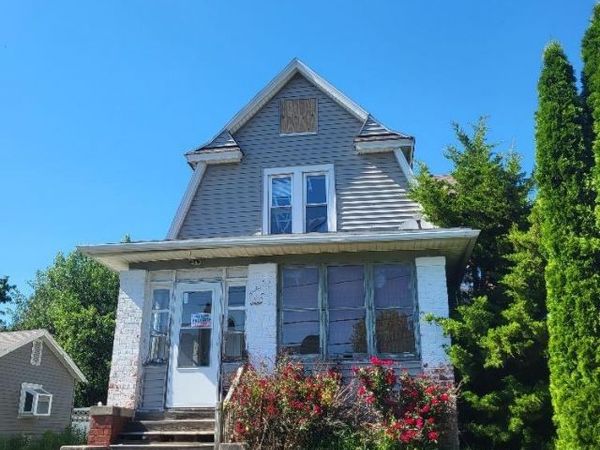 343 W 1ST Street, Galesburg, IL 61401