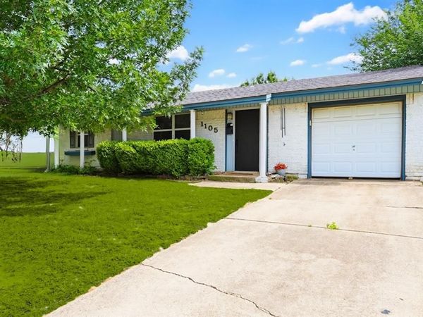 1105 Glenn Drive , Euless, TX 76039