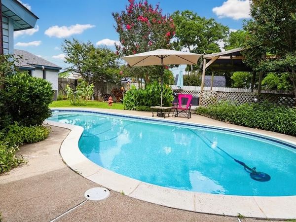 1105 Glenn Drive, Euless, TX 76039