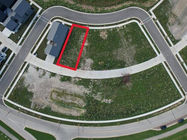 9453 S CYPRESS PLACE, Unit 12002, Oak Creek, WI 53154