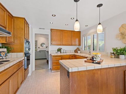 1637 Woodhill Dr, Roseville, CA 95661 Photo