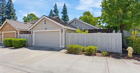 1637 Woodhill Dr, Roseville, CA 95661 Photo