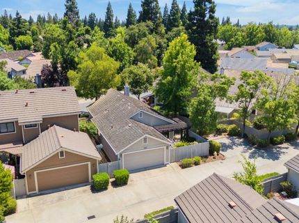 1637 Woodhill Dr, Roseville, CA 95661 Photo