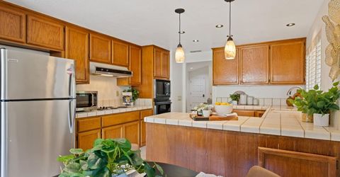 1637 Woodhill Dr, Roseville, CA 95661 Photo