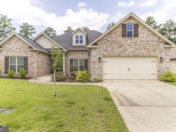 104 Gracetree Way, Kathleen, GA 31047