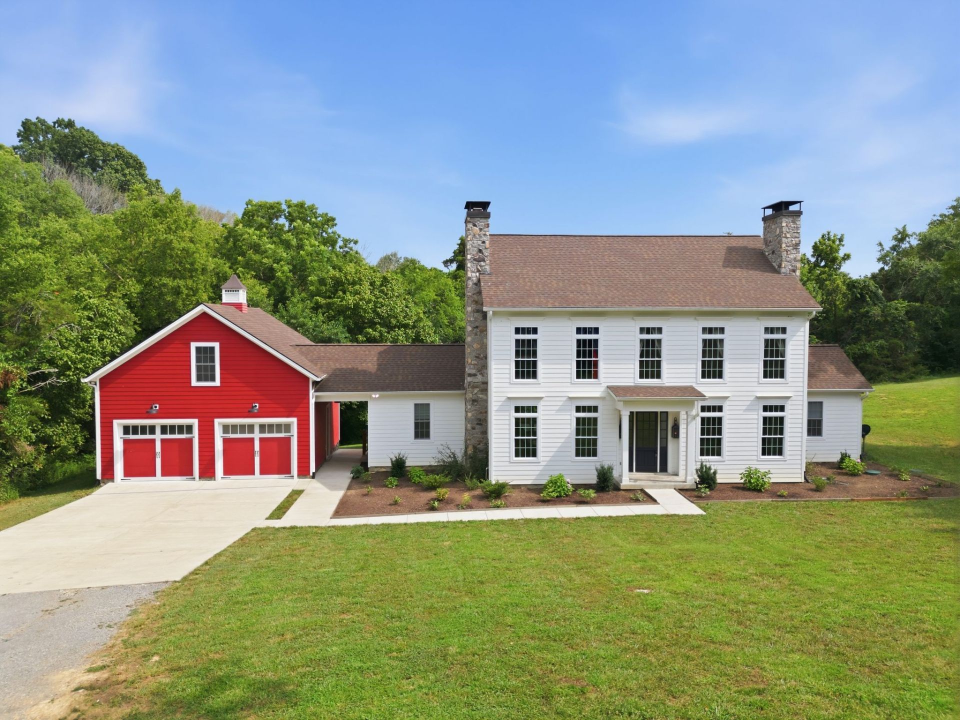 597 Cummings Ln, Cottontown, TN 37048 Main Photo