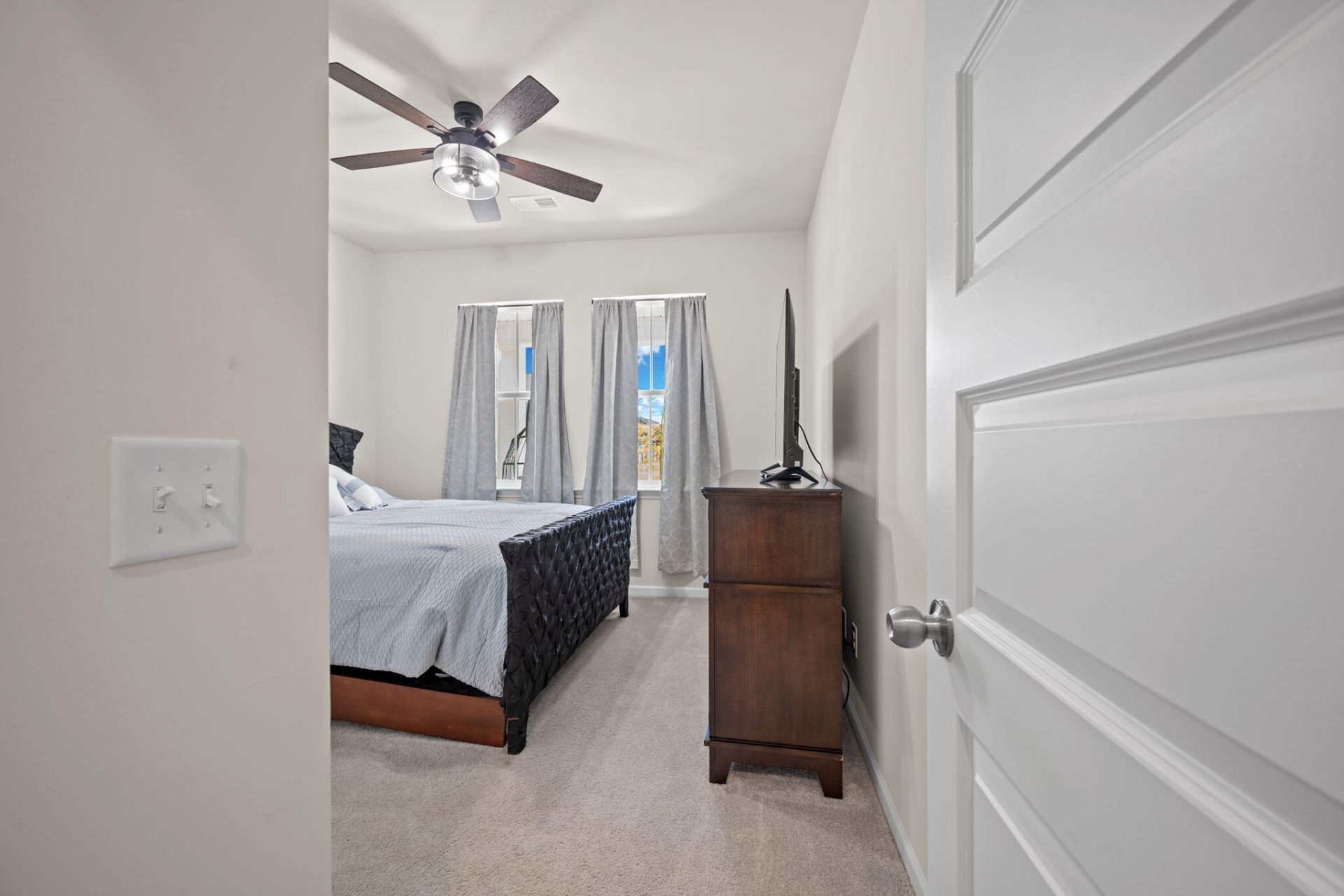 1037 Fitzgerald Court Photo 11