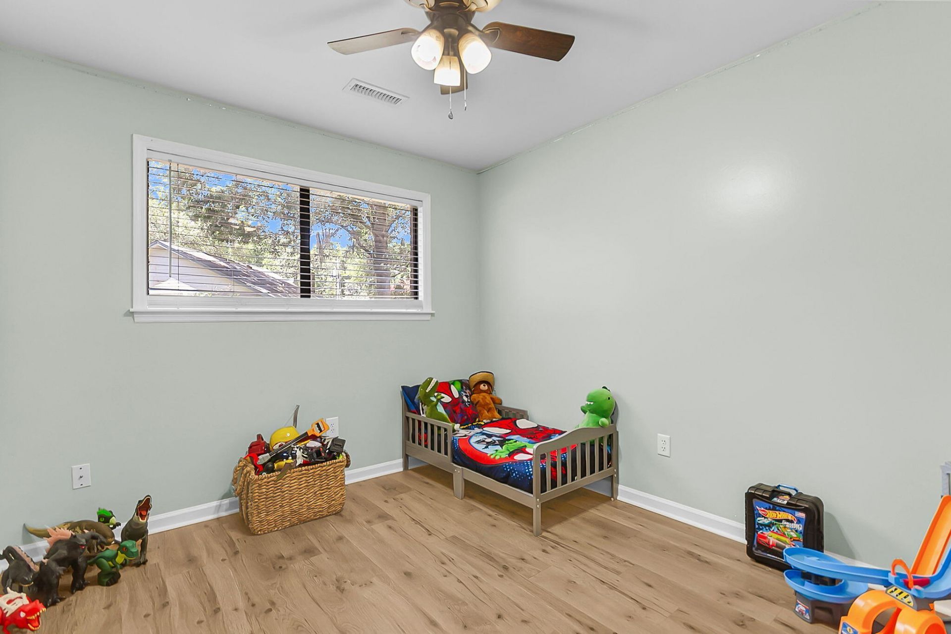 1040 Yorktown Drive Photo 25